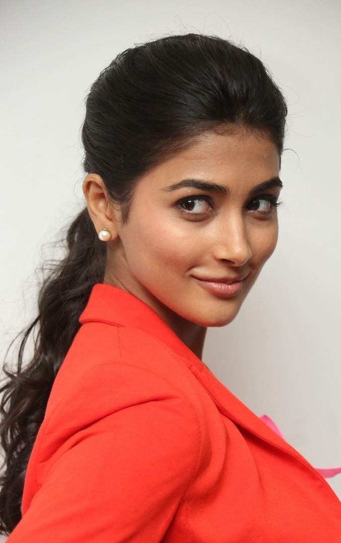 Pooja Hegde Latest Photo Shoot