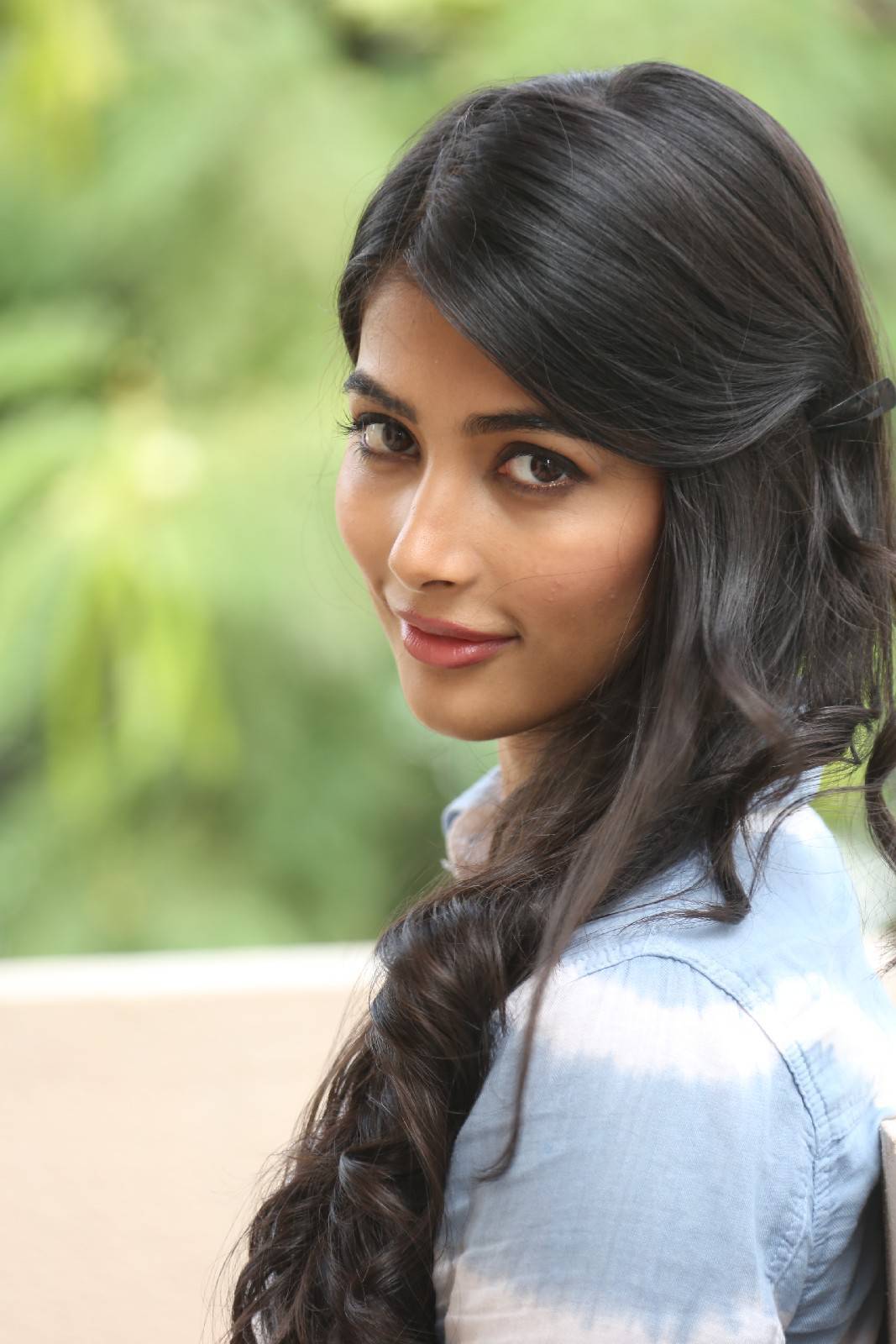 Pooja Hegde Latest Stills