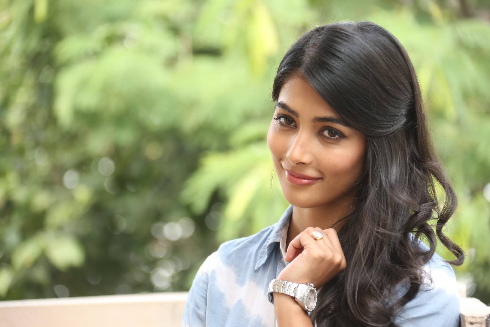 Pooja Hegde Latest Stills