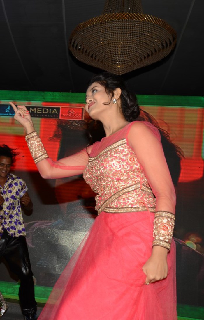 Pooja Jhaveri Beautiful Stills