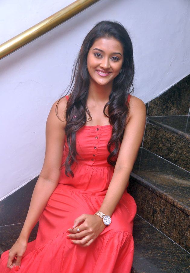 Pooja Jhaveri Latest Stills