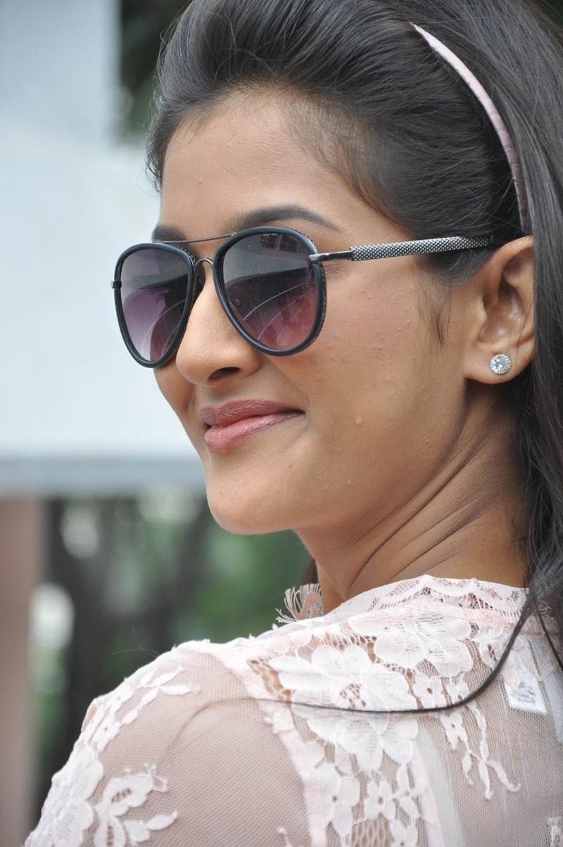 Pooja New Stills