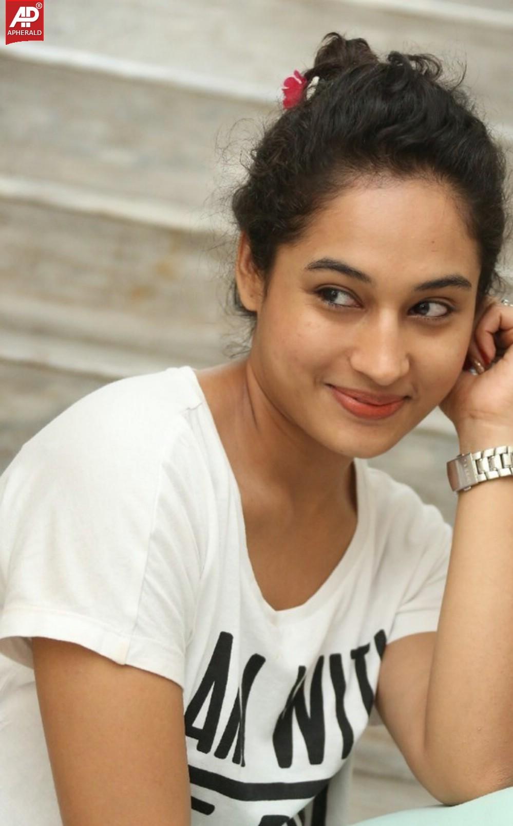 Pooja Ramachandran New Stills