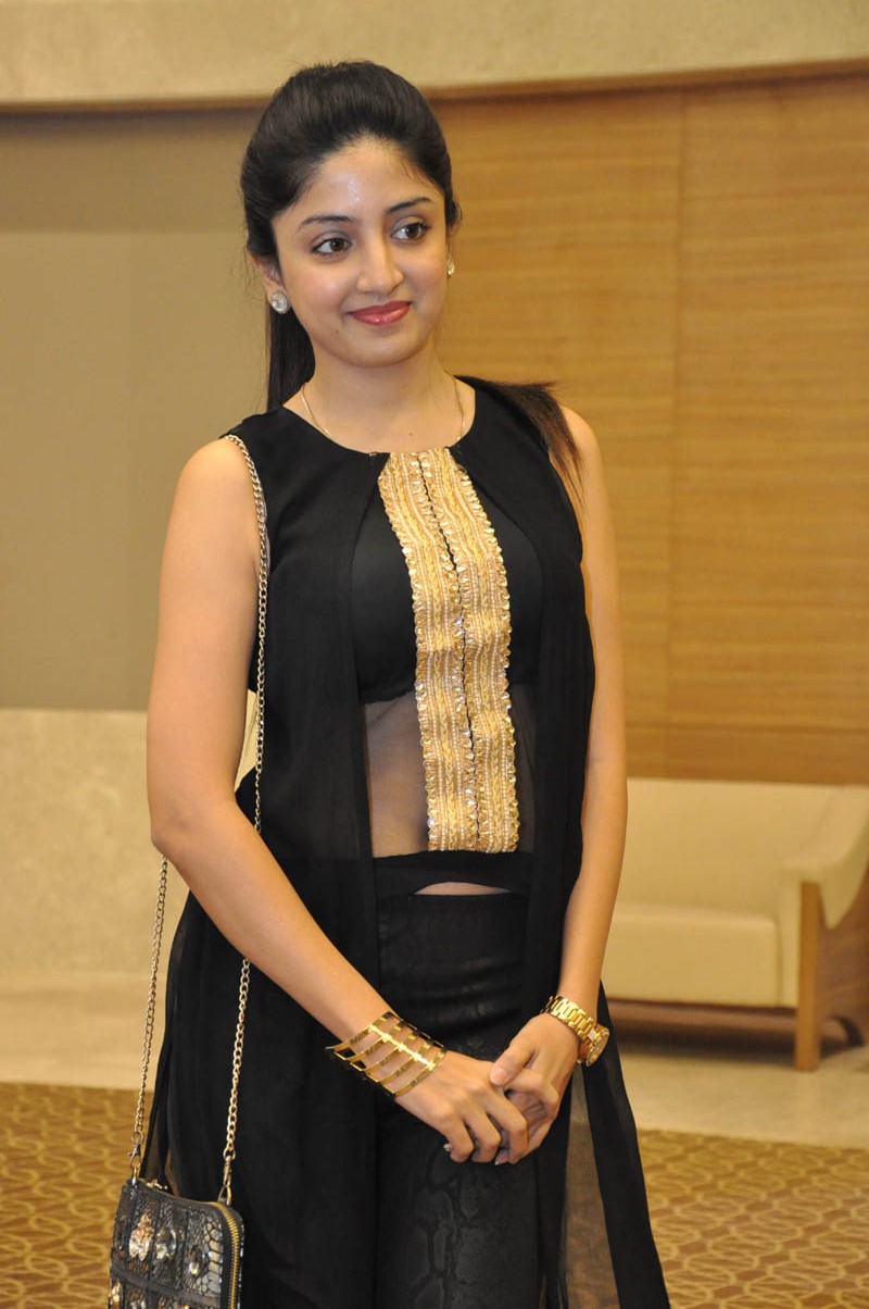 Poonam Kaur Latest Stills