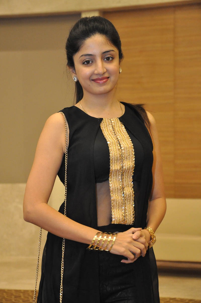 Poonam Kaur Latest Stills