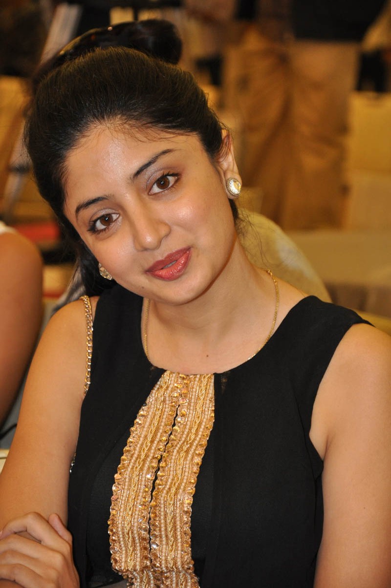 Poonam Kaur Latest Stills