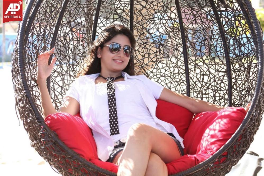 Poonam Kaur Latest Stills