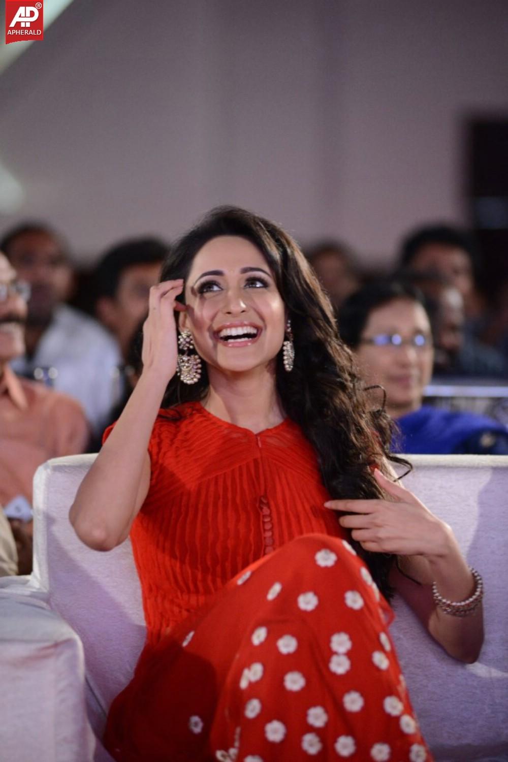 Pragya Jaiswal Beautiful Stills