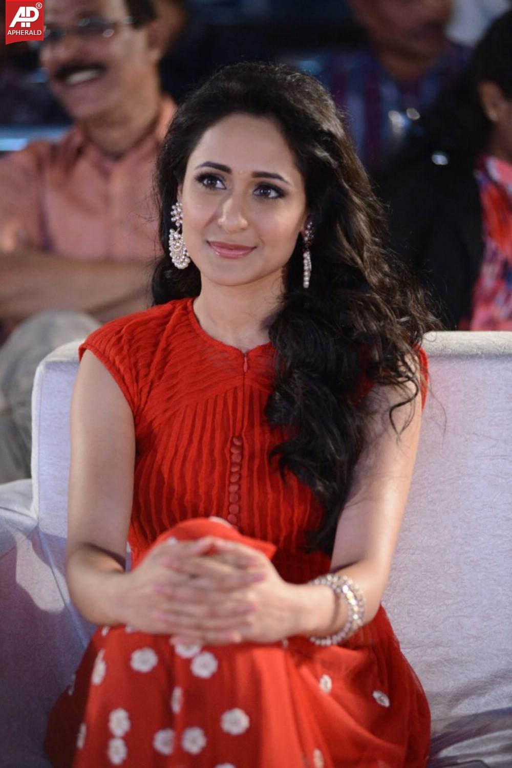 Pragya Jaiswal Beautiful Stills
