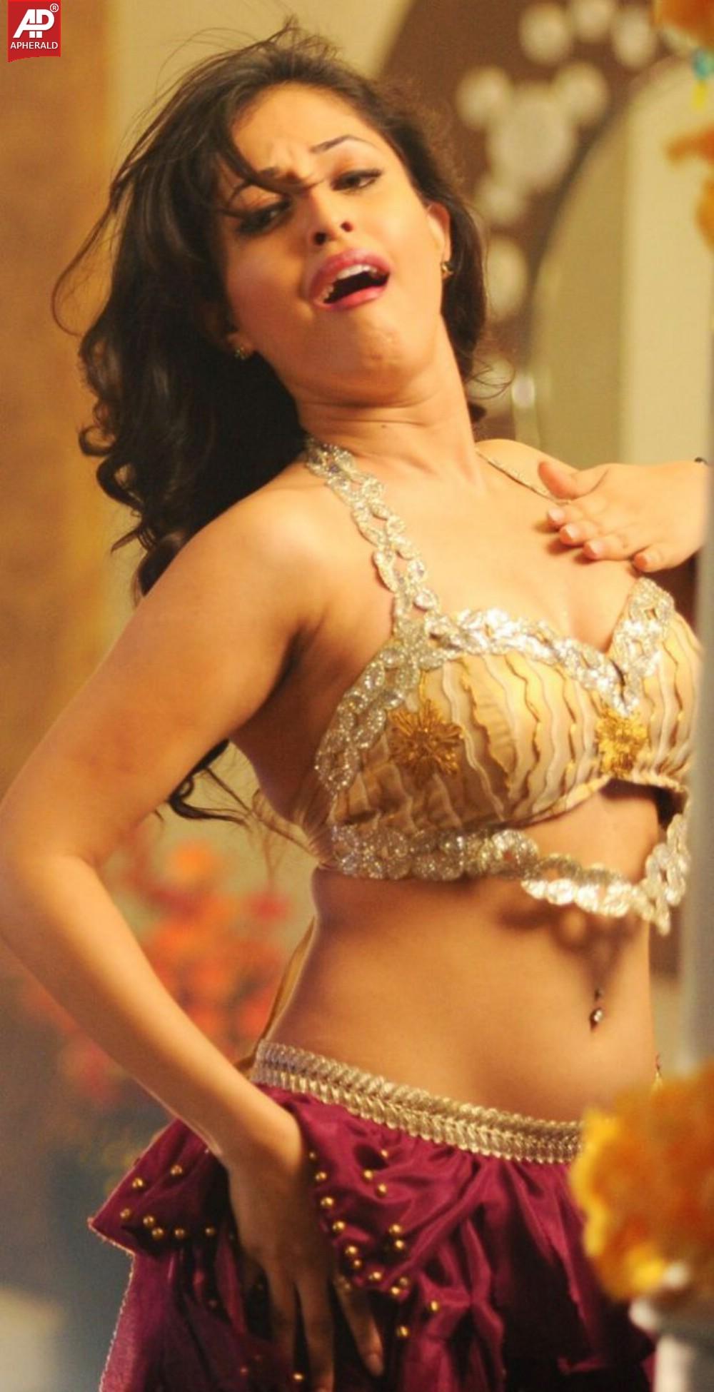 Priya Banerjee in Joru Movie Stills