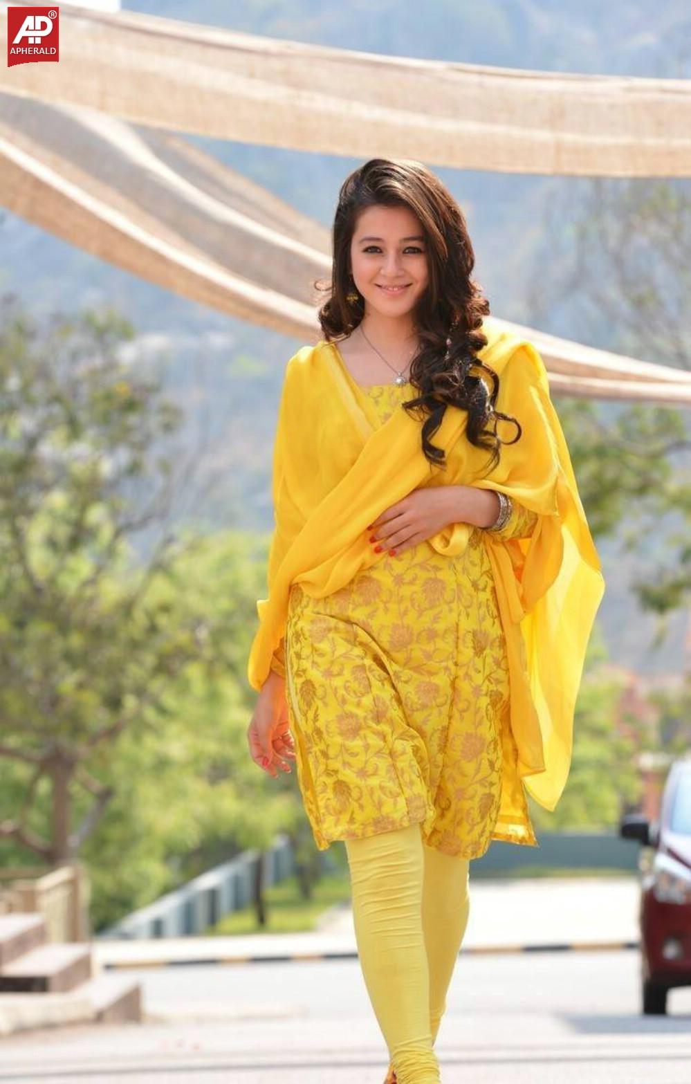 Priyal Gor Beautiful Gallery