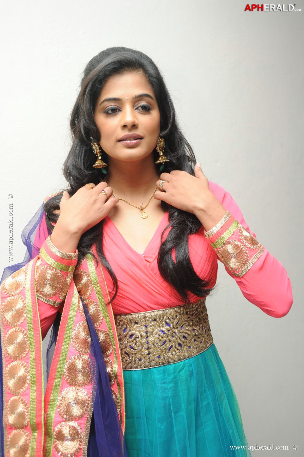 Priyamani New Pics 
