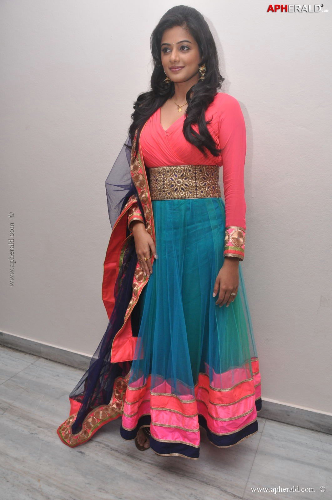 Priyamani New Pics 