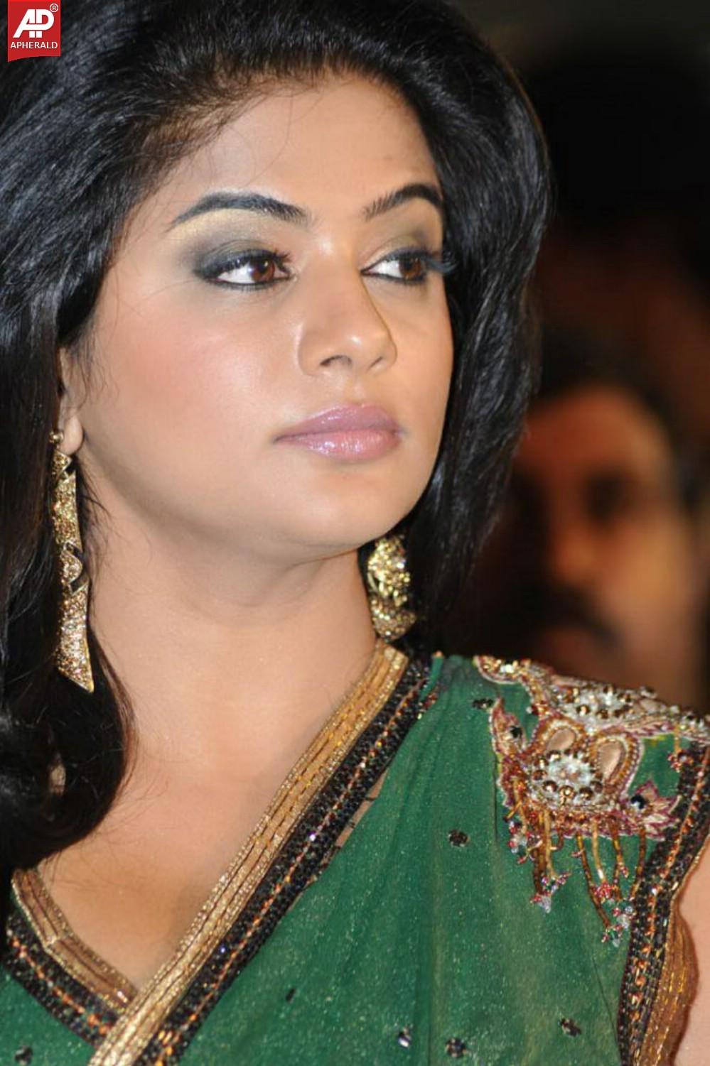 Priyamani Photo Gallery
