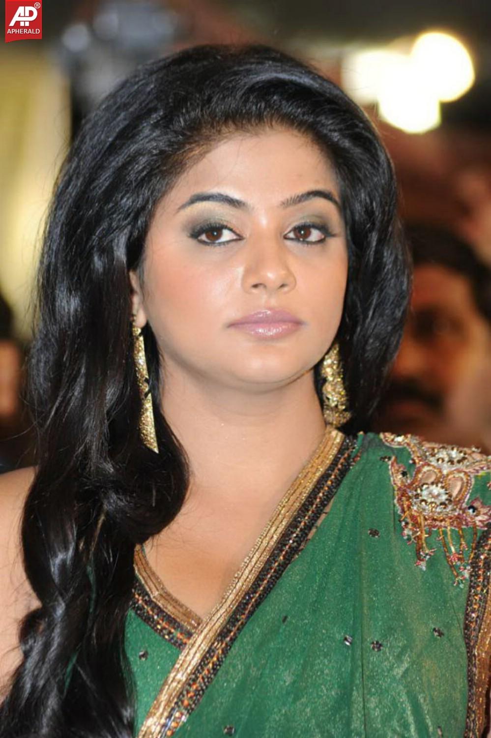Priyamani Photo Gallery