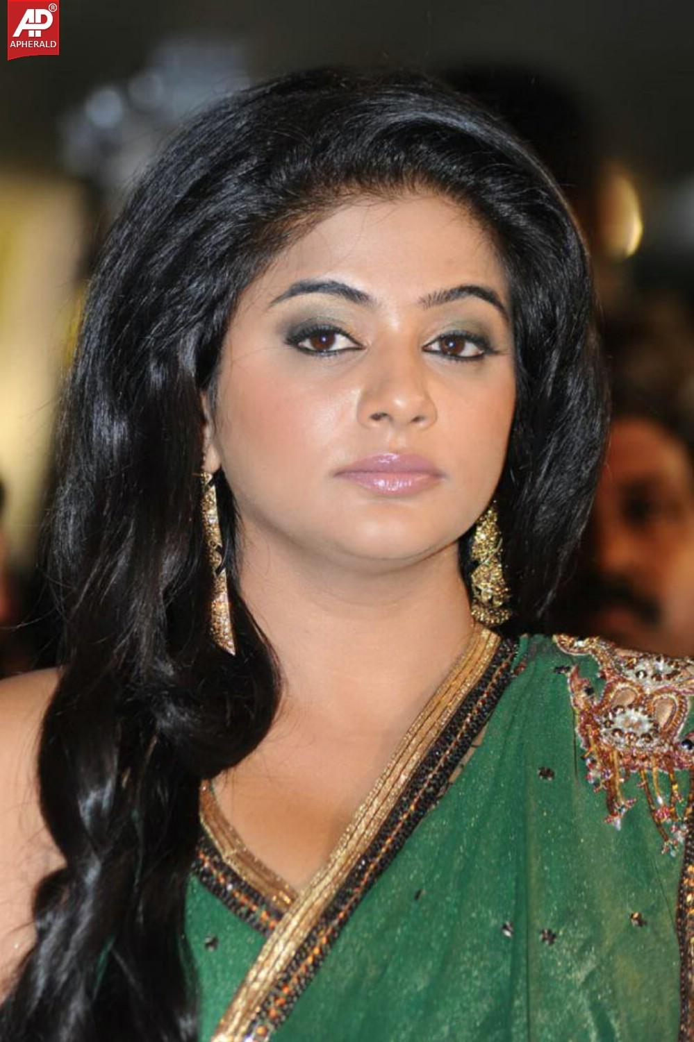 Priyamani Photo Gallery