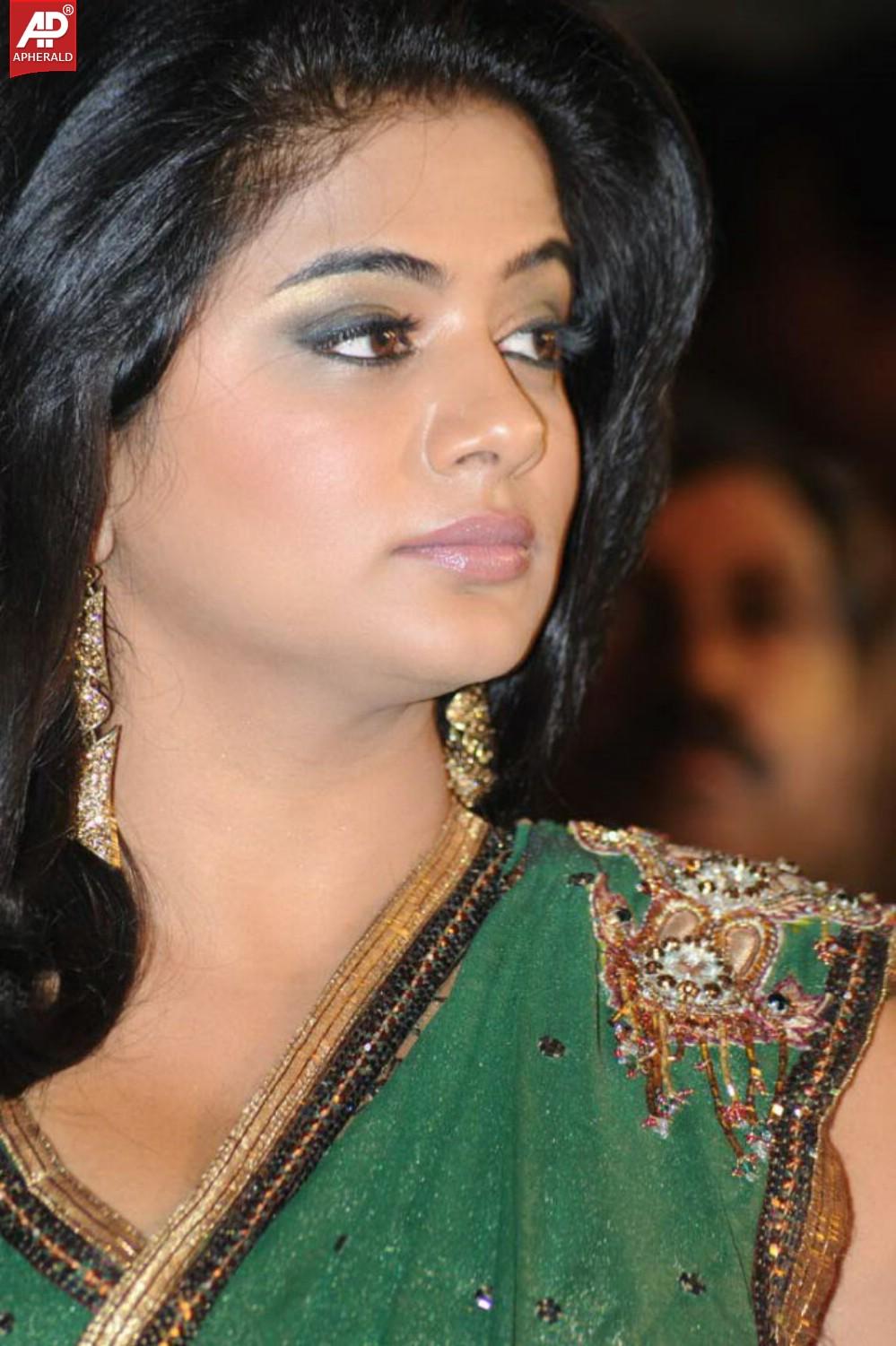 Priyamani Photo Gallery