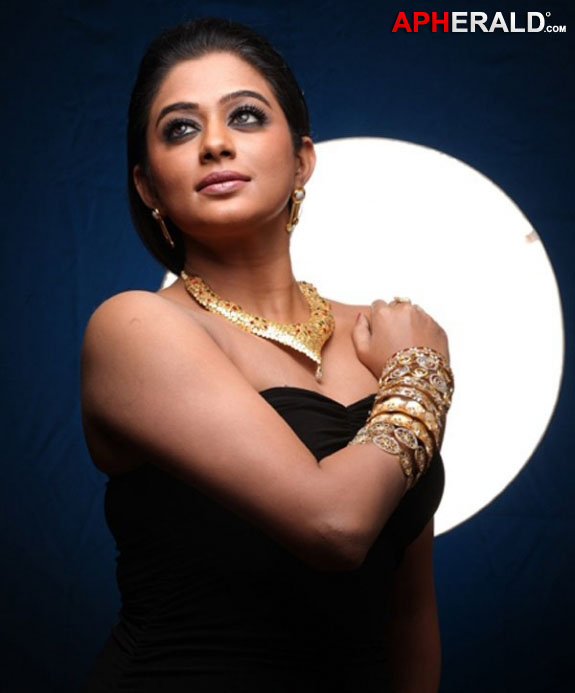 Priyamani 