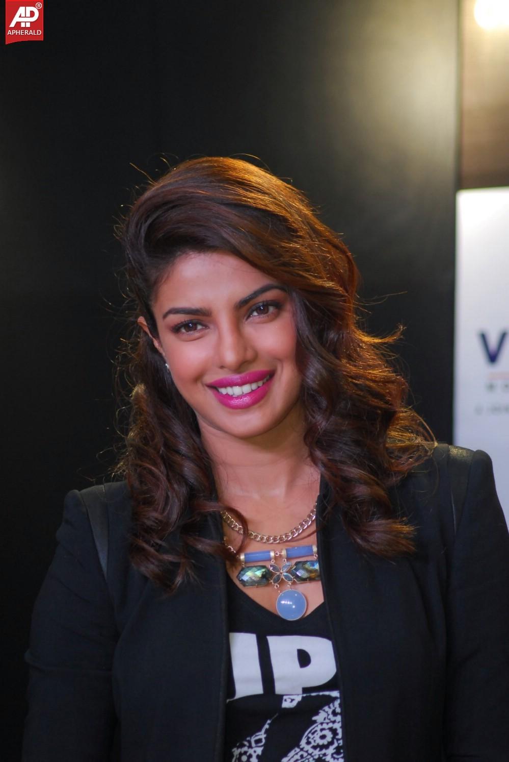 Priyanka Chopra New Stills