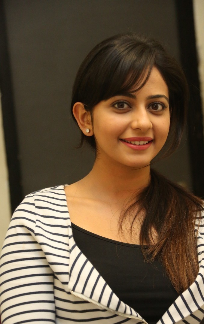Rakul Preet Singh Beautiful Stills 1