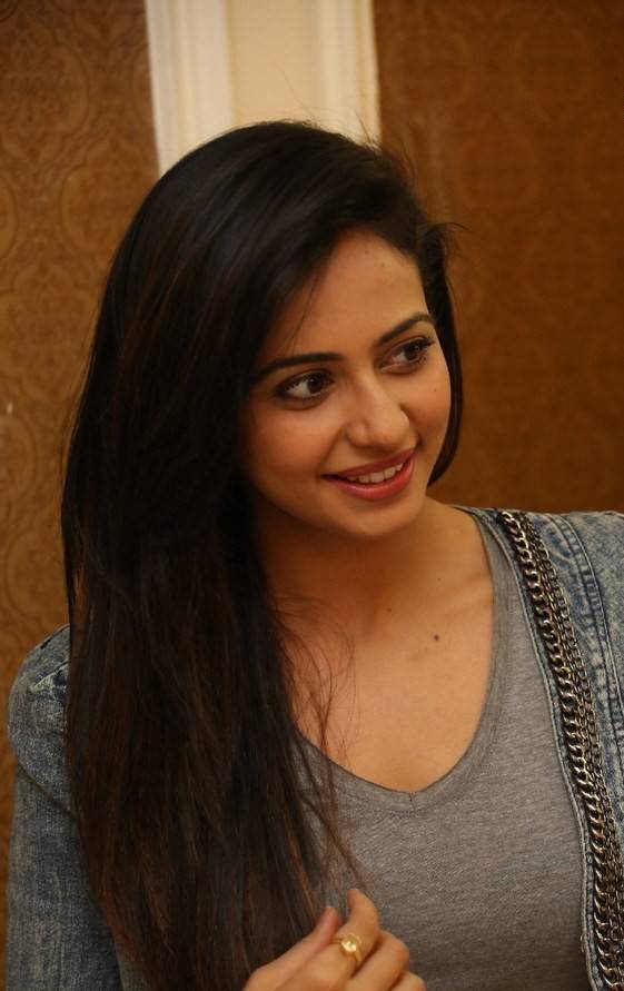 Rakul Preet Singh Latest Stills
