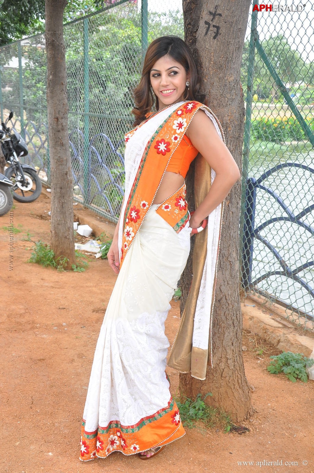 Reet Saahu New Stills