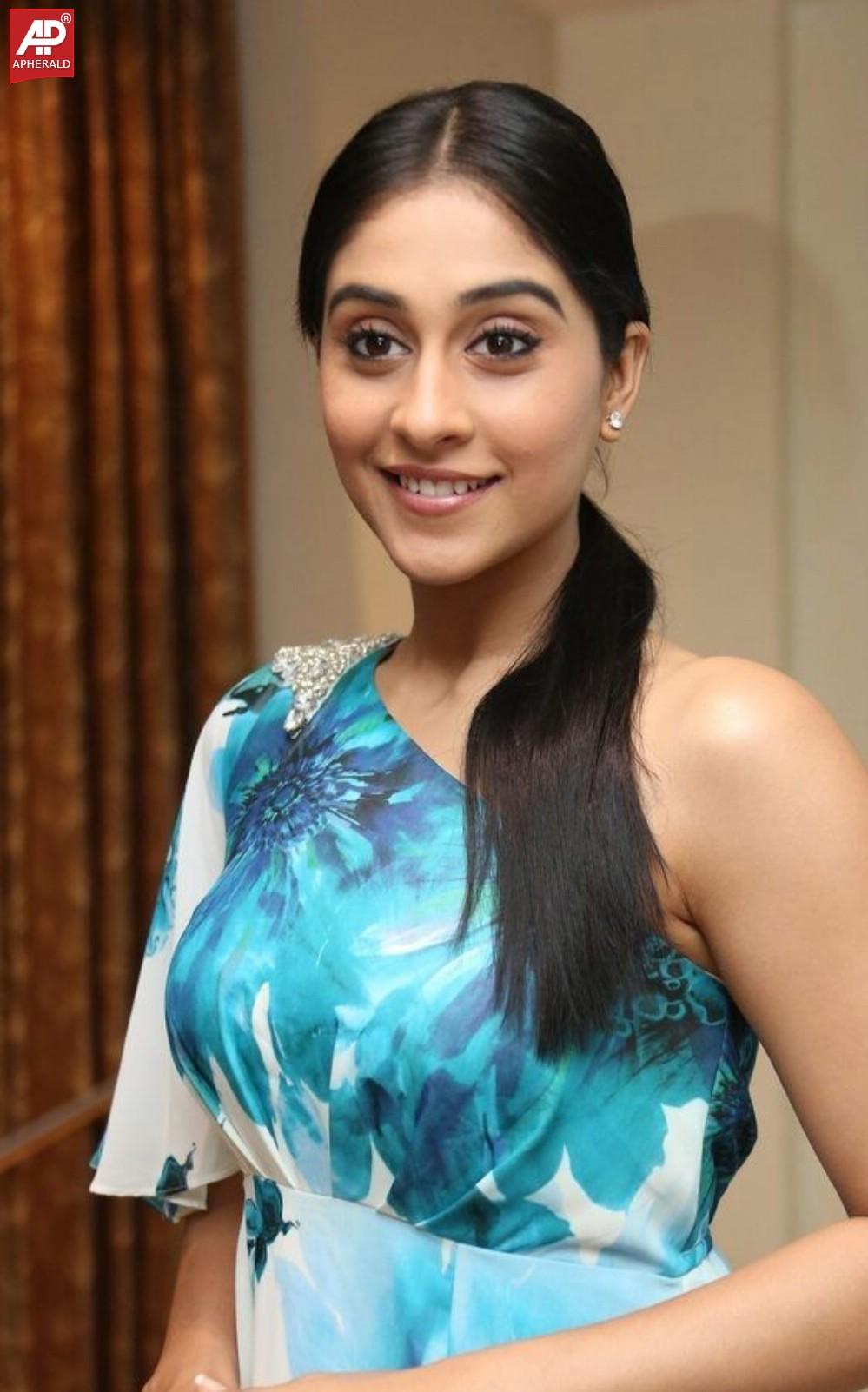 Regina Cassandra New Stills