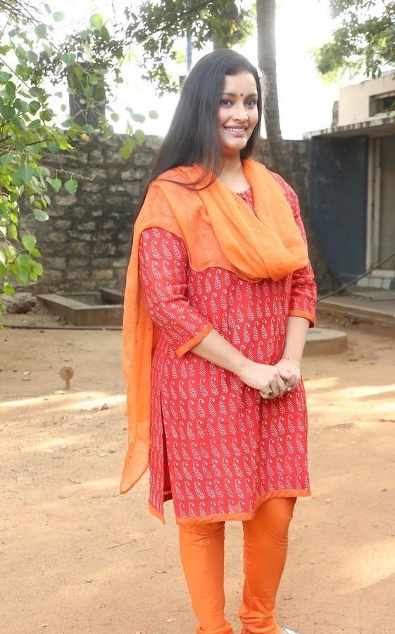 Renu Desai  Latest Stills