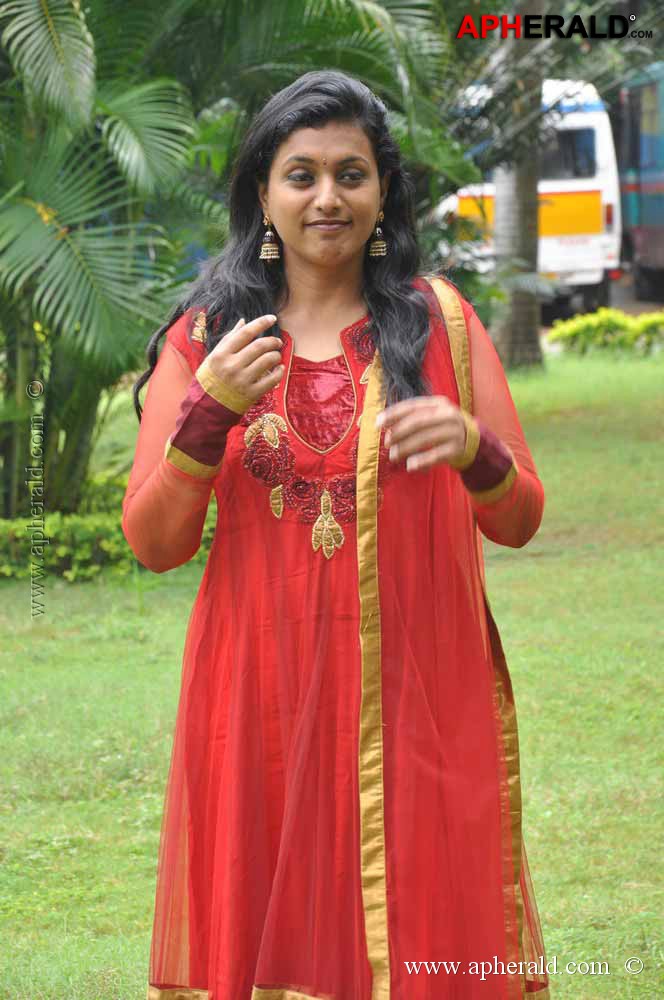 Roja letest Photos