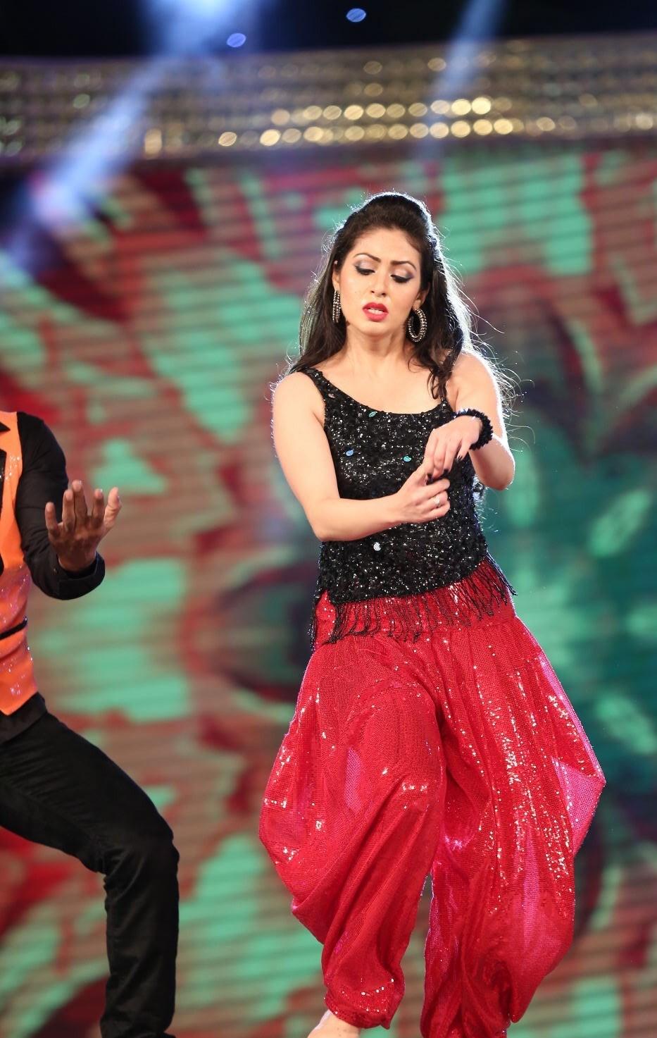 Sada Latest Dance Show at Gama Awards 2014