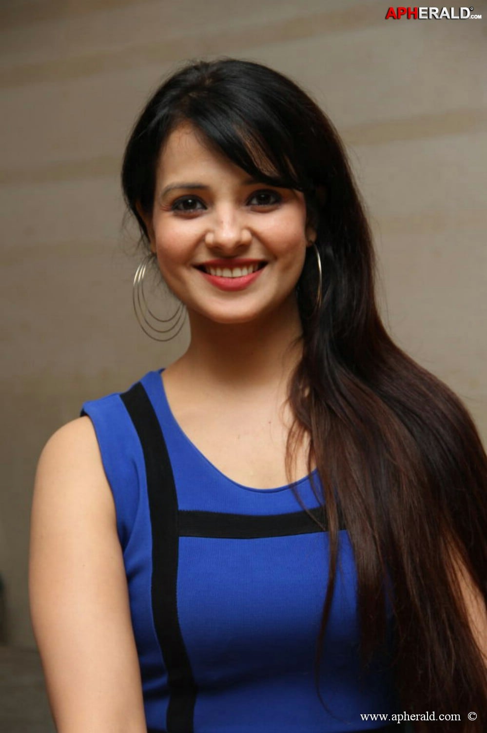 Saloni Latest Photos
