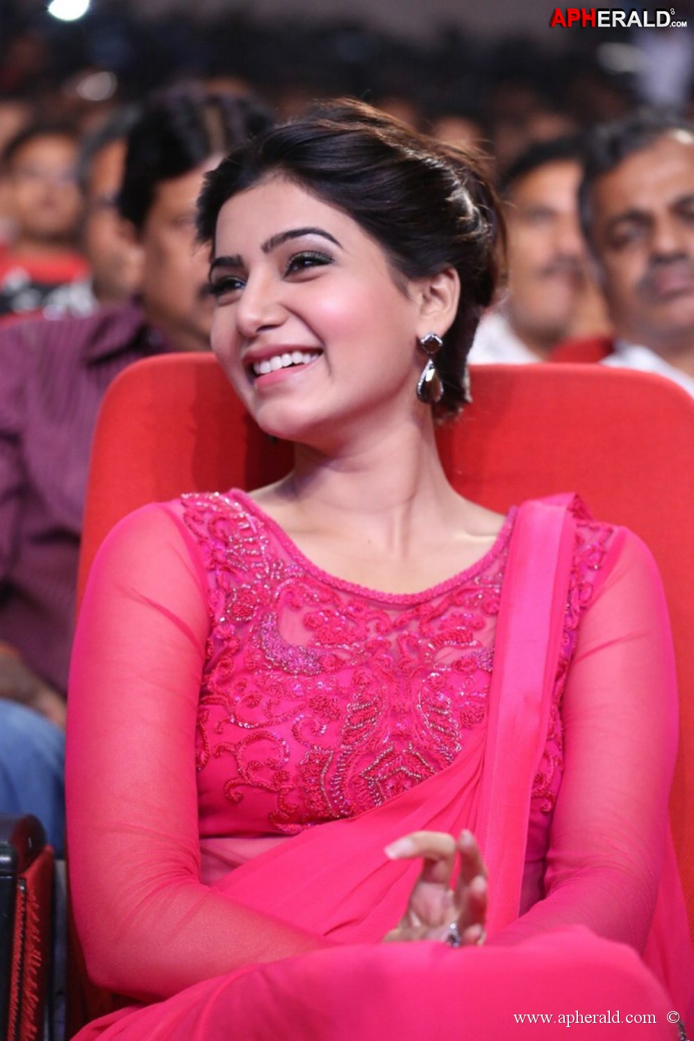 Samantha at Autonagar Surya Audio Function