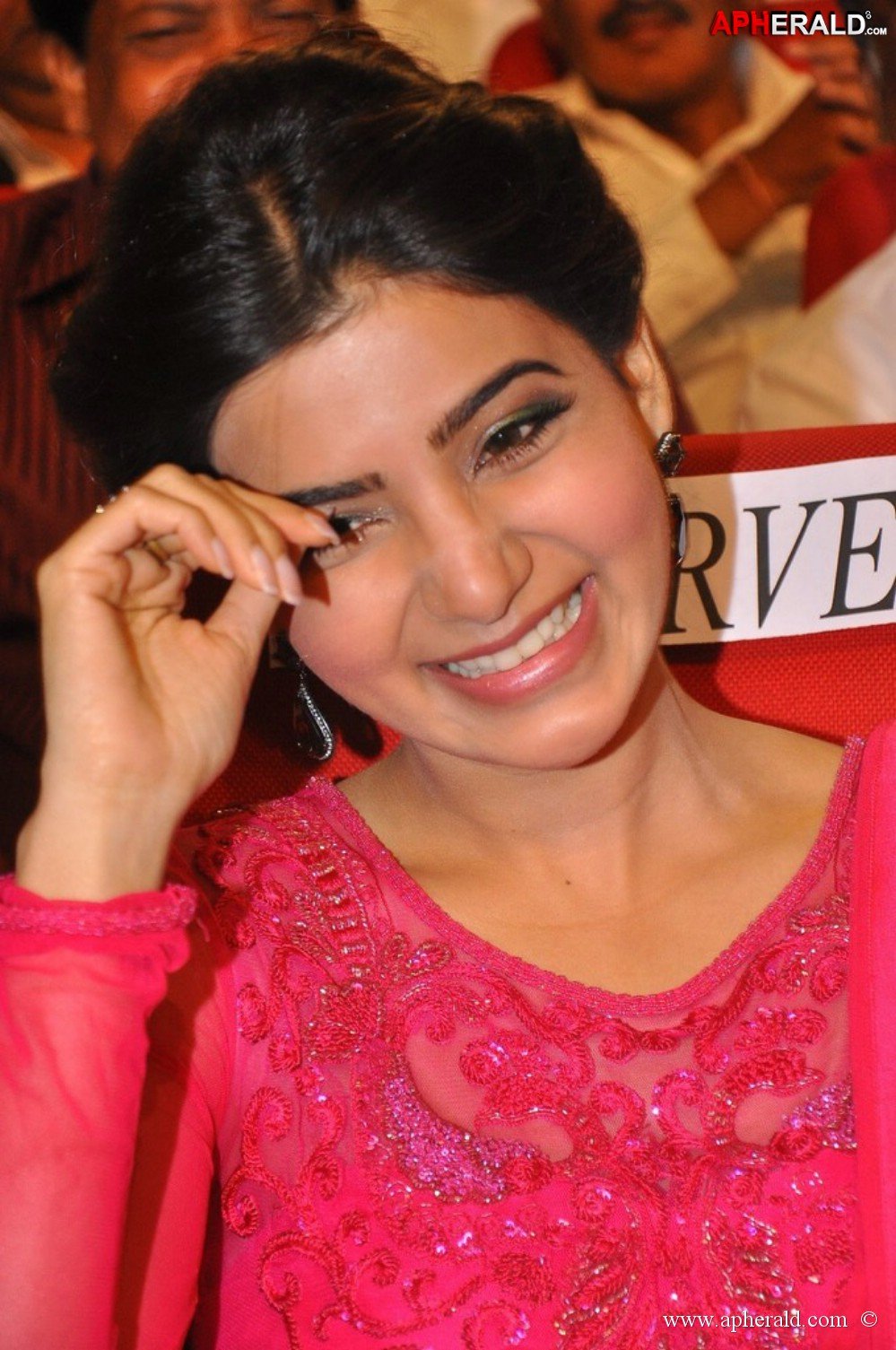 Samantha at Autonagar Surya Audio Function