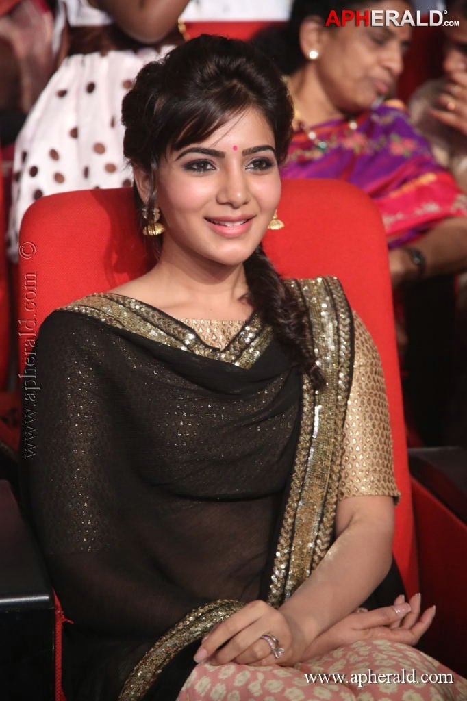 Samantha Stills in Attarintiki Daredi Audio