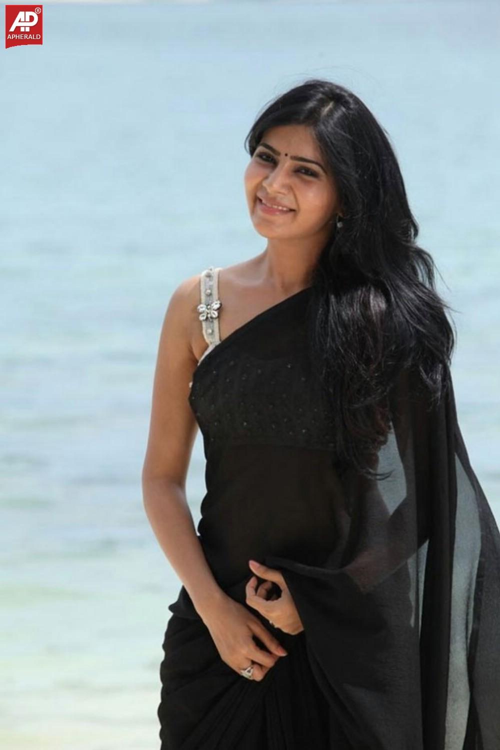 Samantha Transparent Saree Photos