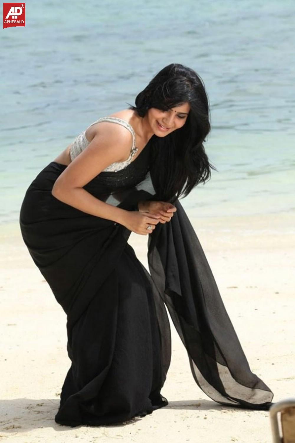 Samantha Transparent Saree Photos