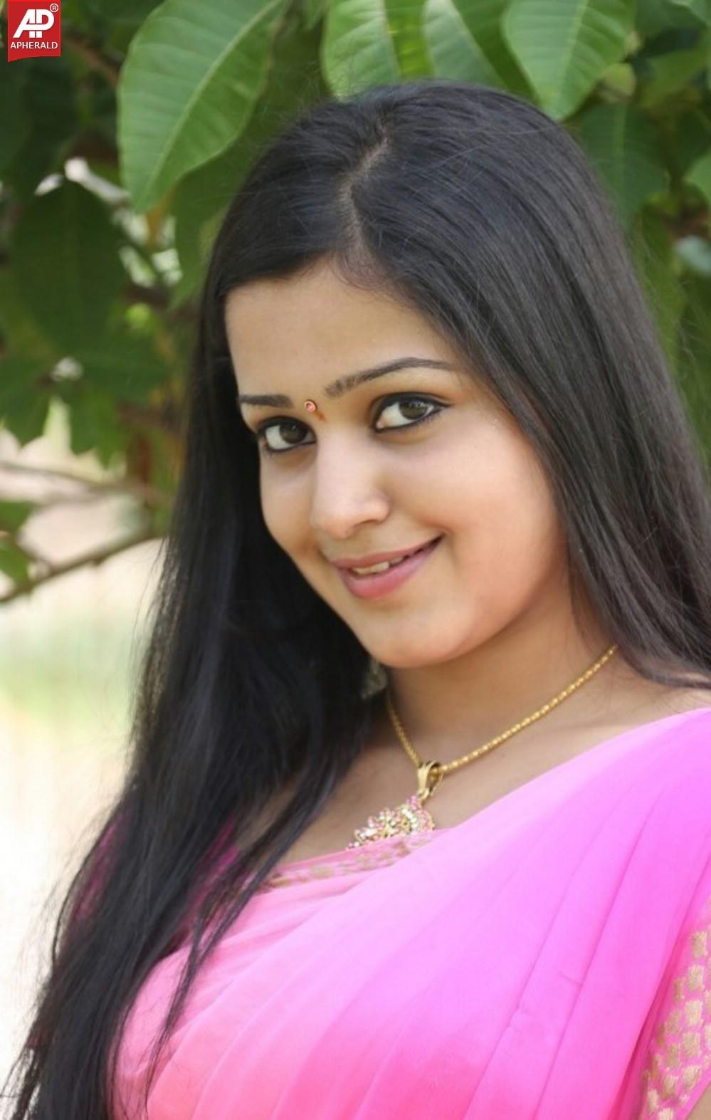 Samskruthi New Photos