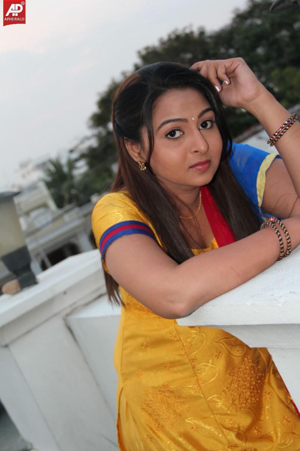 Samvritha Sunil Latest Images