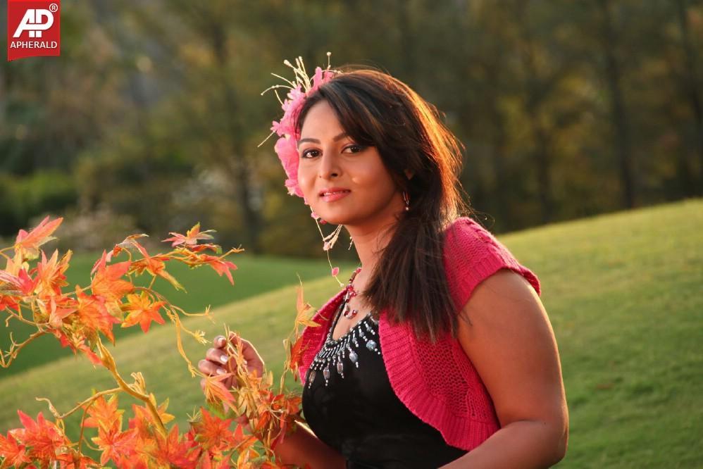Samvritha Sunil Latest Images