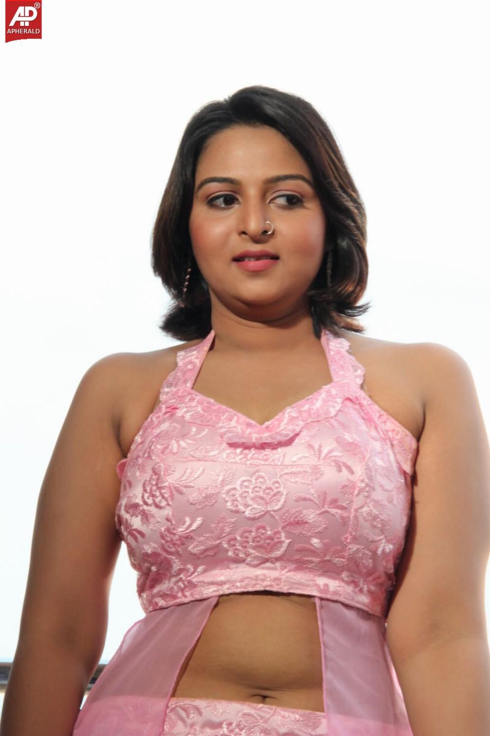 Samvritha Sunil Latest Images