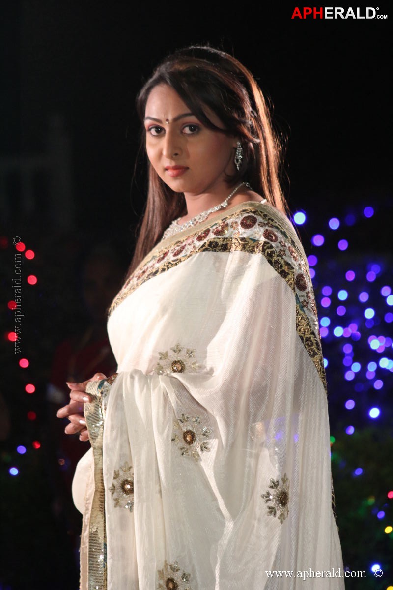 Samvritha Sunil Photos