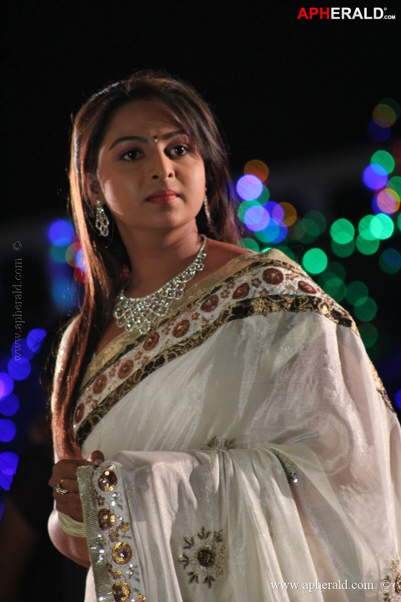 Samvritha Sunil Actress HD photos,images,pics and stills-indiglamour.com  #189289