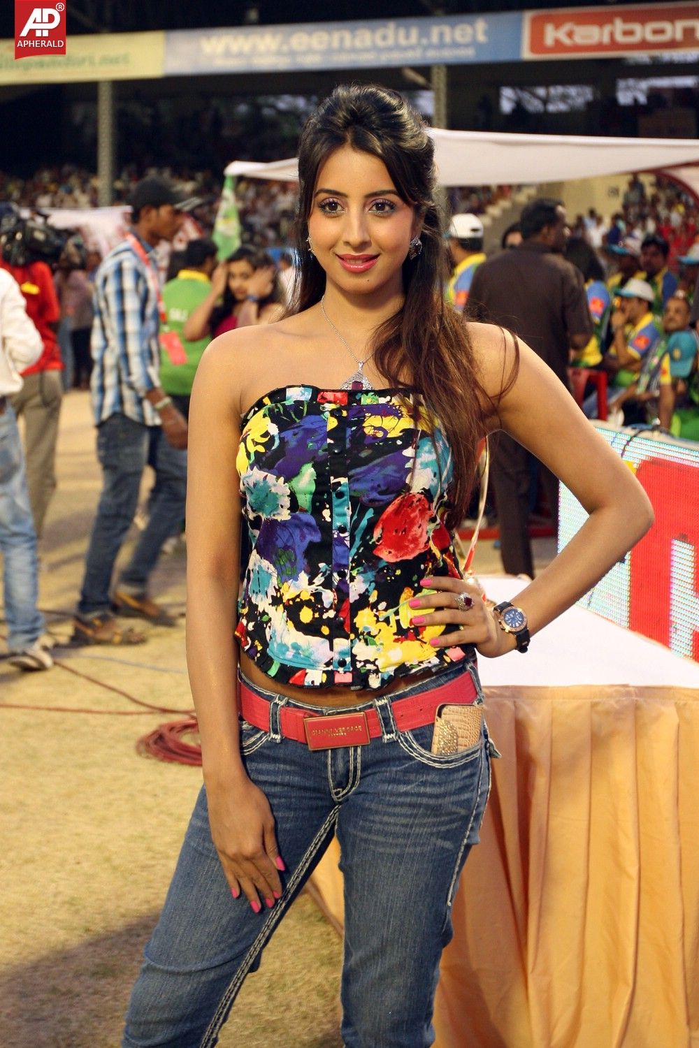 sanjana latest gallery