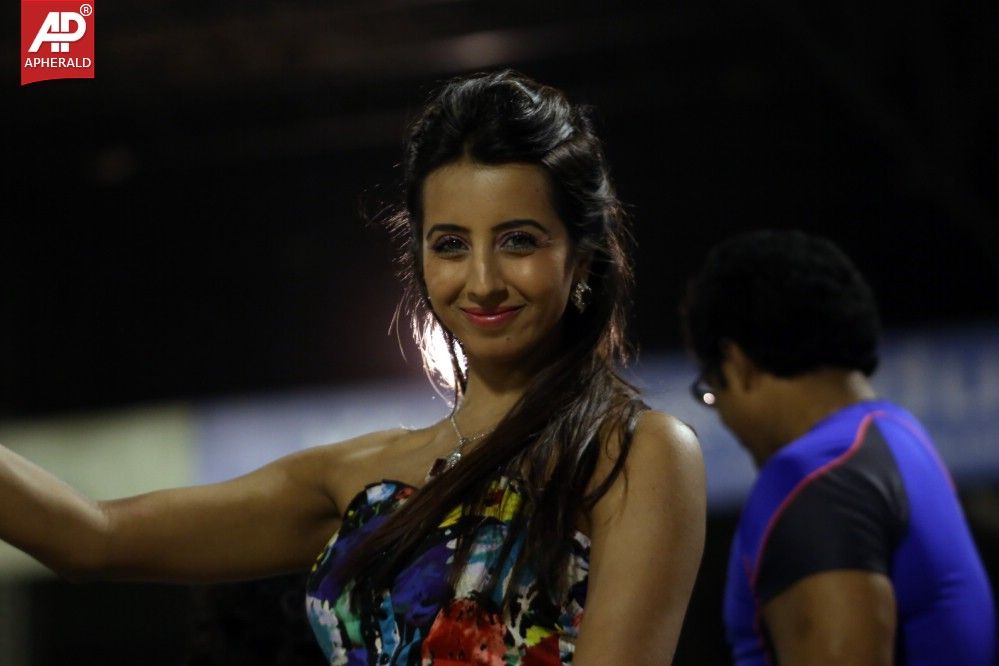 sanjana latest gallery