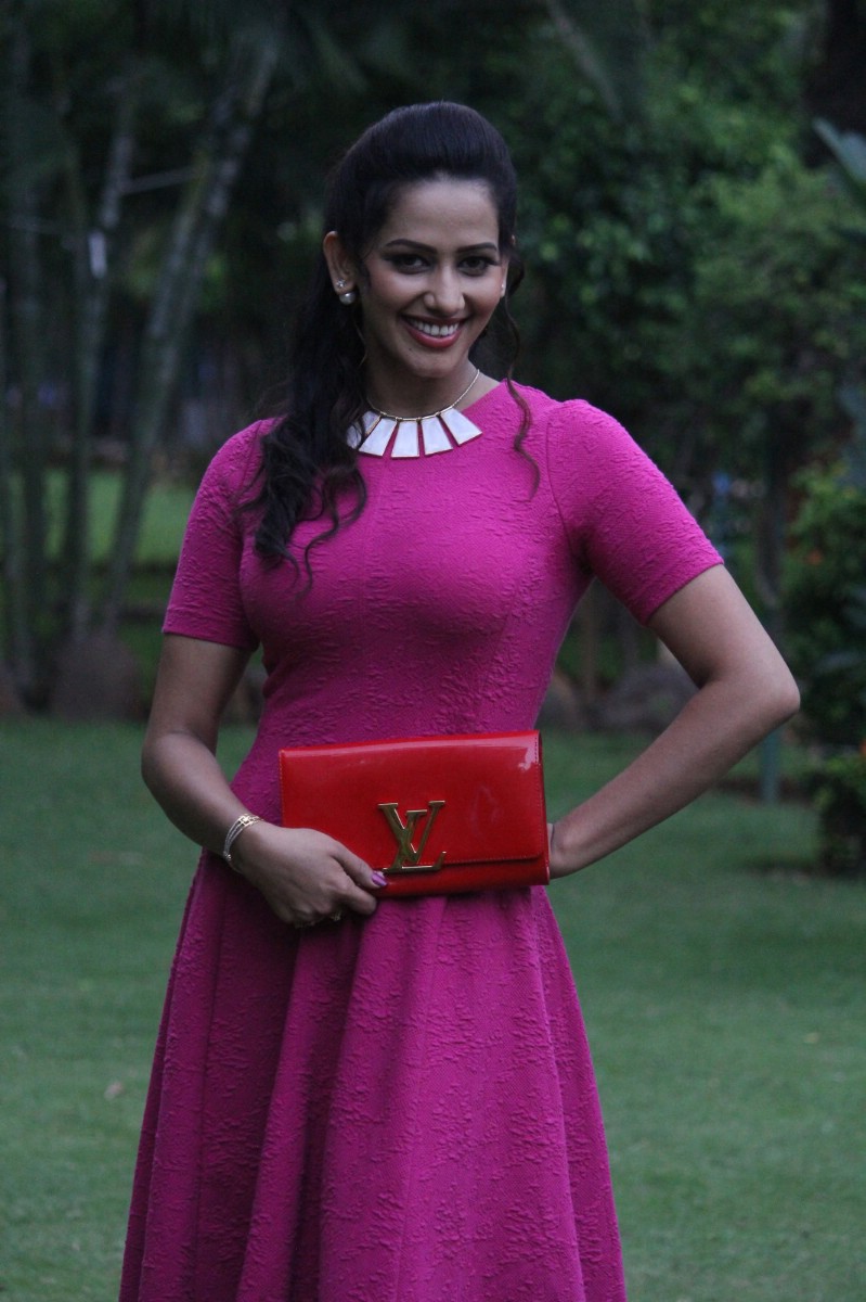 Sanjana Singh Latest Stills