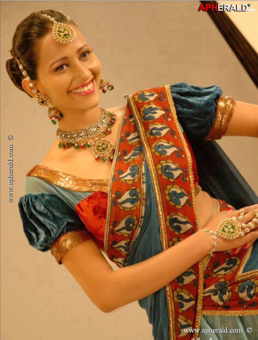 Sanjana Singh Spicy Photos