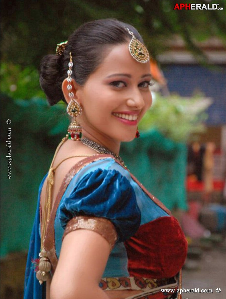 Sanjana Singh Spicy Photos