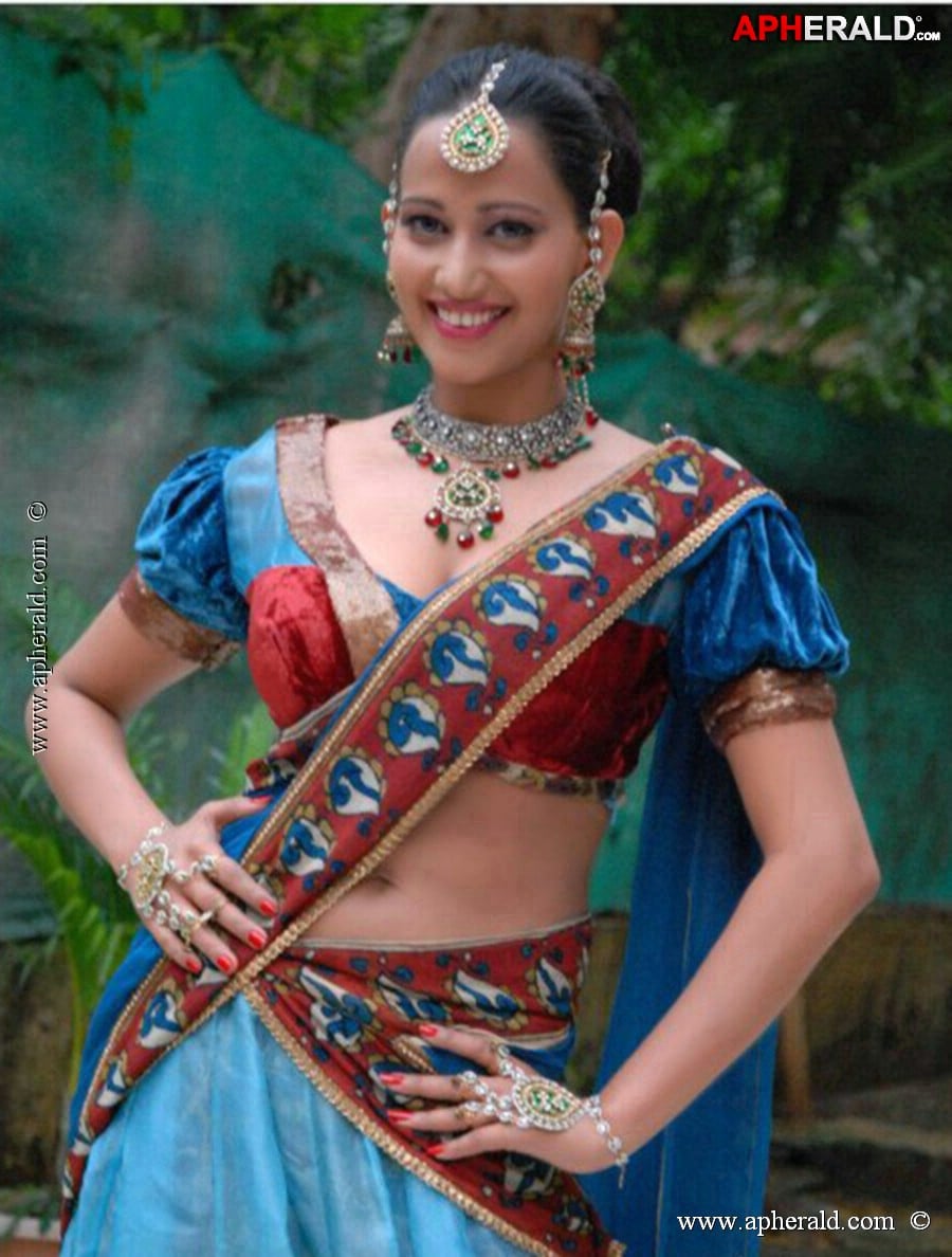 Sanjana Singh Spicy Photos