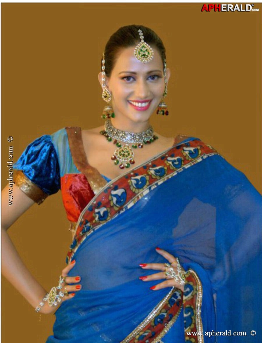 Sanjana Singh Spicy Photos