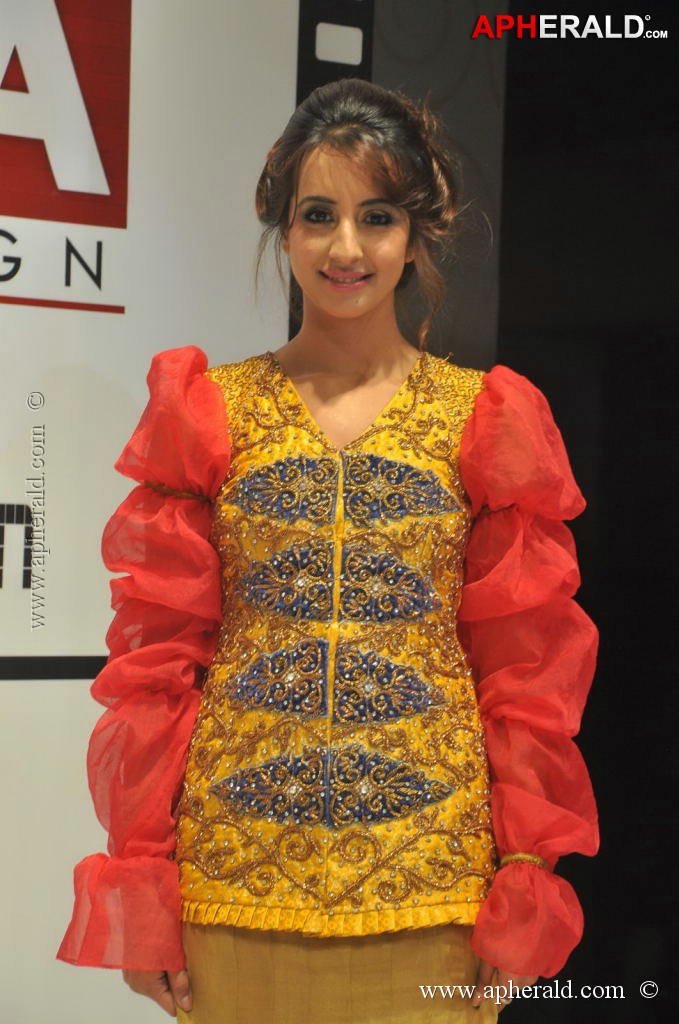 Sanjjanaa at Hyderabad Fashion Week